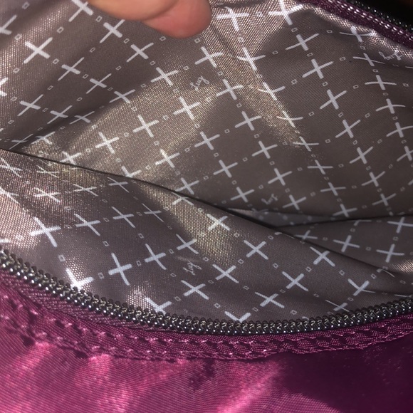 🌹🌹LUG Rumba  Shimmery Wine Satin Crossbody Bag🌹🌹 - Picture 7 of 7